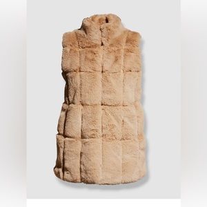 Belle Fare Womens Beige Quilted Faux Fur Swing Vest